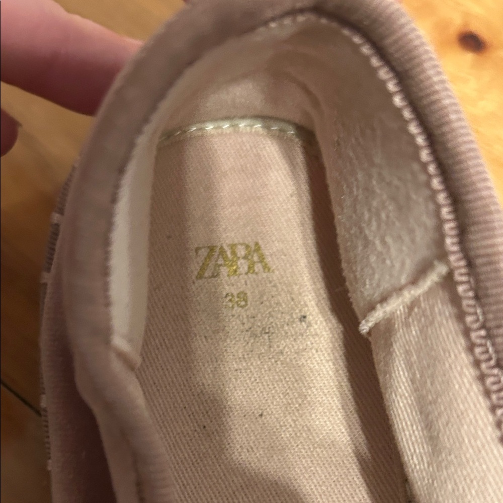 Chic Velvet Mary Jane Ballerina Flats in Soft Dusty Rose Pink - Picture 5 of 8